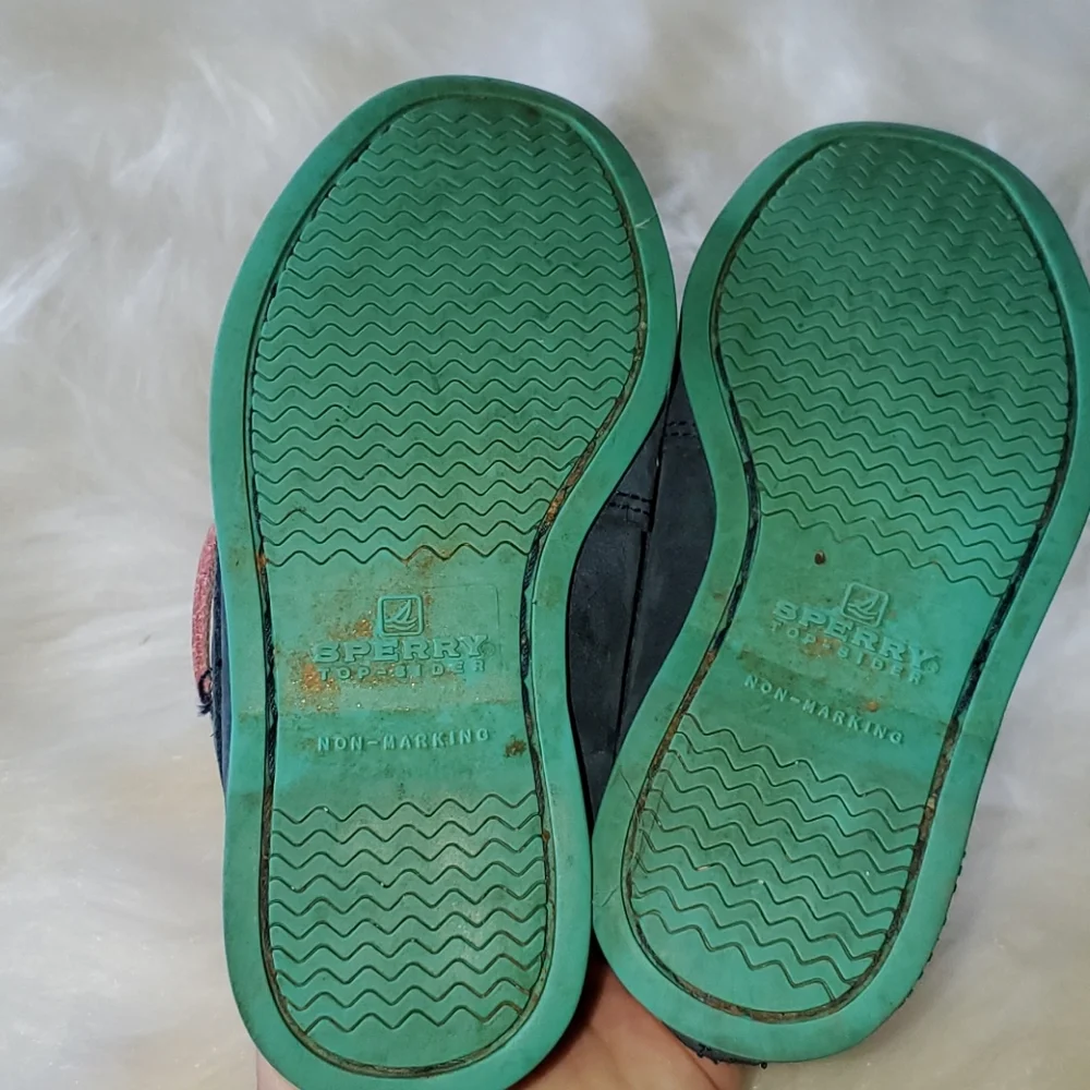 Girl's Sperry top sider boat shoes 8.5c